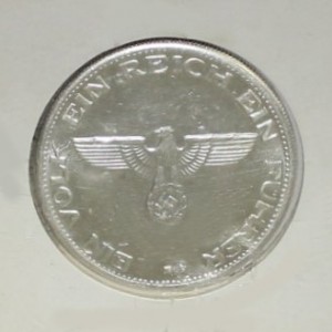 Adolph Hitler Medal - 1945...